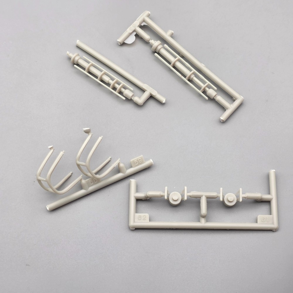 AMT/ERTL 1/25 Grave Digger Monster Truck Parts Kitbash Driveshaft Pieces