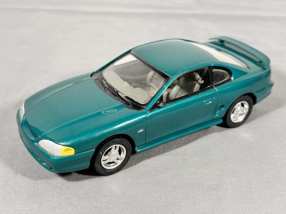 1/24 Scale 1994 Ford Mustang GT Model Car Kit GREEN Nicely Built 1/25 SN95 Fox