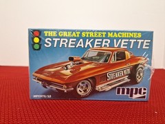 MPC 1967 Chevy Corvette Stingray – Plastic Model Car Vehicle Kit – 1/25 Scale