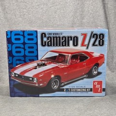 AMT 1/25 1968 Chevorlet Camaro Z/28 Model Kit 2 in 1 Stock or Street Machine