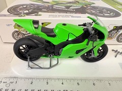 ~ TAMIYA Model 14109 Scale 1/12, Kawasaki NINGA ZX-RR ~ Assembled Built w/ Box ~