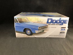 Moebius 1965 Dodge Coronet Sedan 1:25 Scale Plastic Model Kit 2461 NISB