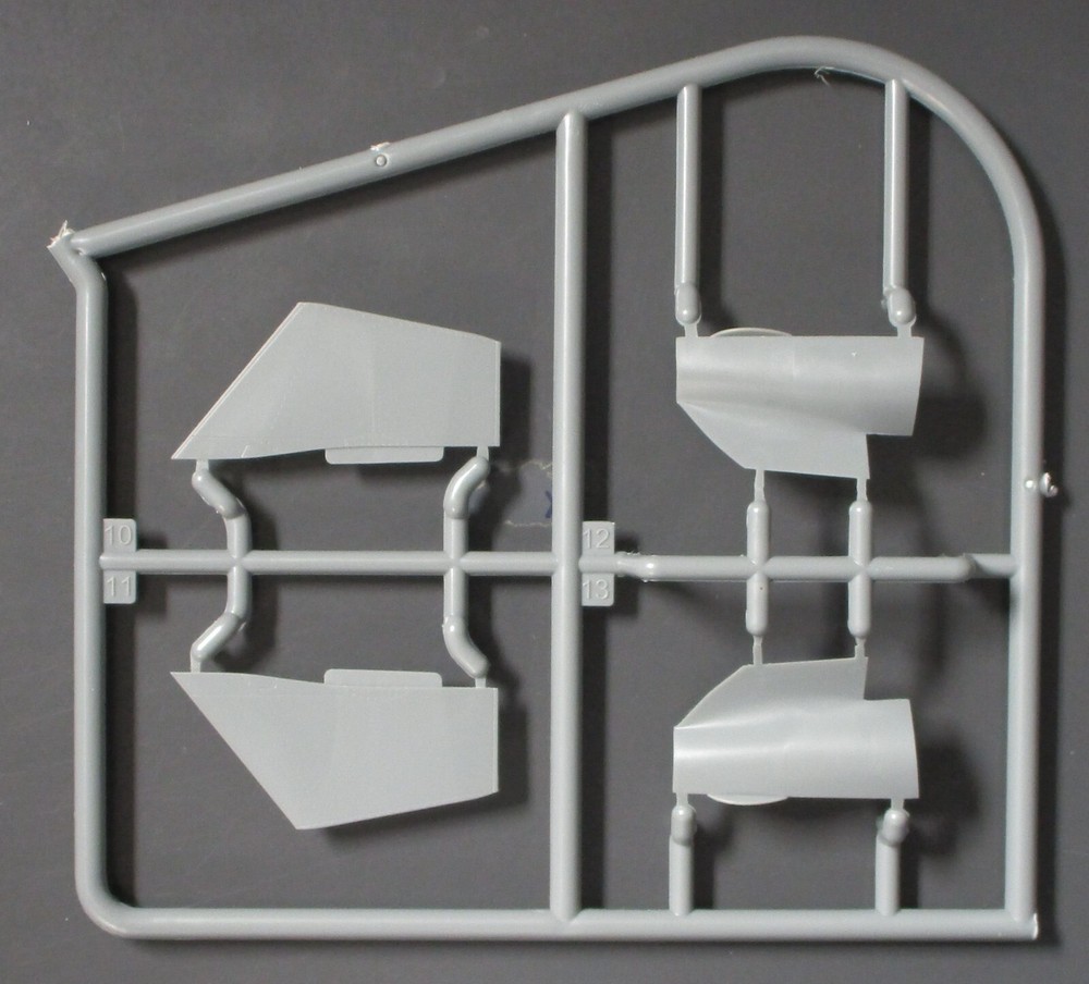 Great Wall Hobby 1/48th Scale Su-27UBM Flanker – Parts Lot C4 from Kit No. S4817