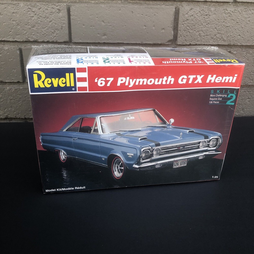 Vintage 1/25 REVELL ’67 PLYMOUTH GTX HEMI NEW OLD STOCK FACTORY SEALED 1994