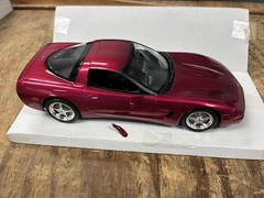 2004 Corvette Coupe Collector’s Item 125 Scale Promo Model Car 85-0952