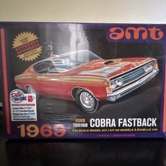 AMT 1969 Ford Torino Cobra Fastback 1:25 Plastic Model Kit AMT1217M/12