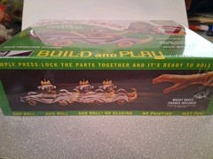 Wacky Races: THE COMPACT PUSSYCAT w/Penelope Pitstop Press Together Model Kit!