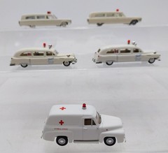 Busch & Other Assorted HO Scale Ambulance Cars [5] LN