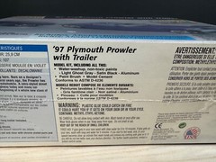 REVELL – ’97 PLYMOUTH PROWLER w/TRAILER – 1:25 KIT #6667 FACTORY SEALED VINTAGE