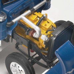 Kenworth W900 Semi Truck Model Kit 1:25 Scale Heavy Duty Big Rig
