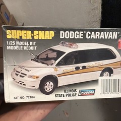 Lindberg Dodge Caravan Illinois State Police Car 1/25 Model Kit New Sealed