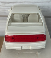 NIB AMT/ERTL 1990 CHEVY BERETTA GTZ WHITE DEALER PROMO MODEL #6037