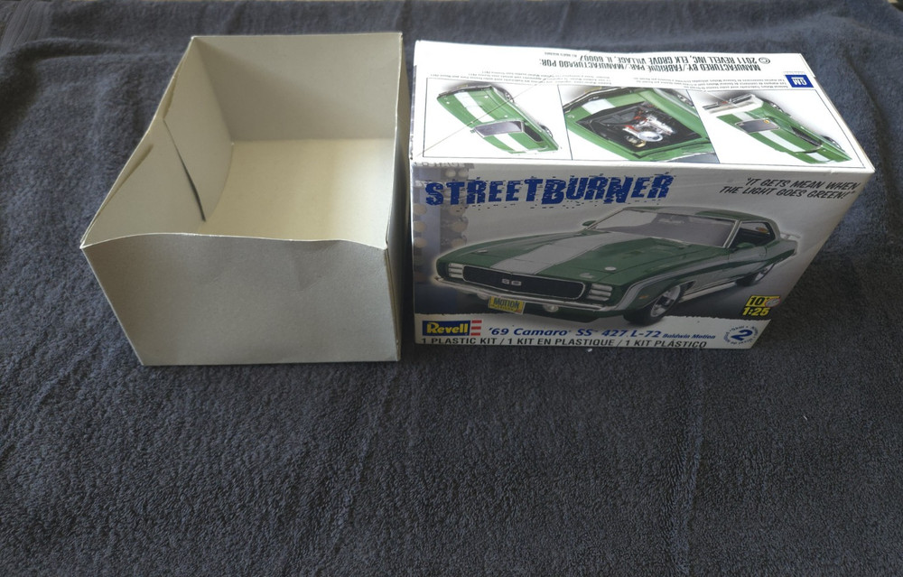 LOT 1/25 Revell model 1969 Chevrolet Camaro EMPTY BOX 427 L-72 85-2061
