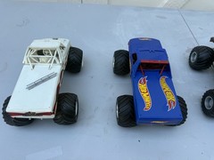 4 Vintage MONSTER TRUCK Model Truck Junk Yard Plastic Scale