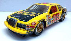 Revell 1:25 Kulwicki’s Quincy’s Steak House Thunderbird Built by Klaver Model