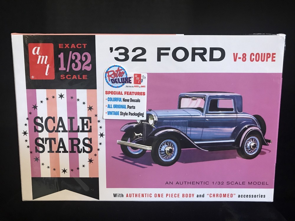 AMT 1181/12 ‘32 FORD V8 COUPE MODEL KIT-NIB-1/32 SCALE
