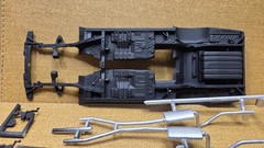 1968 Dodge Charger R/T PAINTED CHASSIS & EXHAUST 1:25 Revell NEW Model PARTS