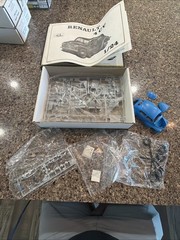 HELLER 1/24 SCALE RENAULT 4CV KIT! CIRCA 1988! VMCP!