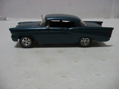 AMT/ERTL Green 1957 Chevy Hard Top 1/25 Scale Built Model Kit #31543