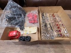 MPC Mack DM800 1:25 Plastic Model Kit Unassembled Not Painted Truck Vintage