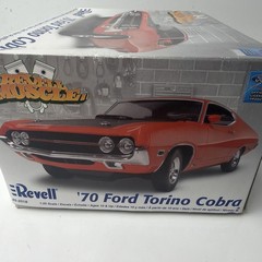 Revell Muscle 85-2018 1970 Ford Torino Cobra 1/25 Model Kit Open Box