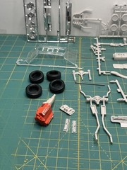 AMT Ertl 1970 Chevrolet Chevelle SS 454 Model Kit 1/25 Scale Partially Assembled