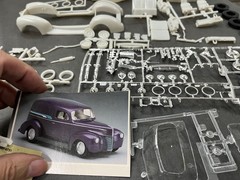 AMT 1940 Ford Sedan Delivery 1/25 KIT McM Vintage Bagged kit