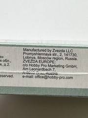 Zvezda 6119 German Medium Tank Pz.Kpfw. III G 1/100 Scale Plastic Model kit