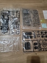 VINTAGE Nissan Skyline 2000 GT-R Hardtop 1/24 Scale model kit Tamiya 24194