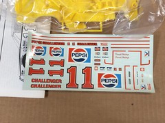 AMT ERTL 1:25 SCALE MODEL KIT #11 PEPSI CHEVY MONTE CARLO – DARRELL WALTRIP