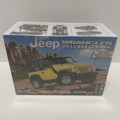Revell Jeep Wrangler Rubicon 1:25 Scale Plastic Model Kit 85-4501 New Sealed