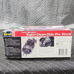 Revell Larry Morgan Oldsmobile Pro Stock Model Kit 1:25 7362