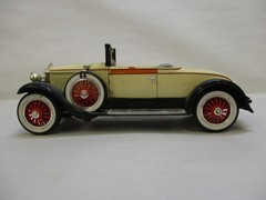 Signature Models 1927 Cadillac 314 Roadster 1/31 Scale