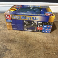 1933 Willys Van – 1:25 Scale Model Kit – AMT/ERTL Item #31566