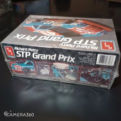 Richard Petty STP Grand Prix AMT Ertl 1/25 Scale Model Car Kit #6728 Sealed