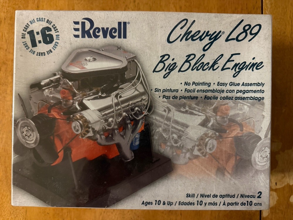 1/6 REVELL SCALE MODEL KIT Chevrolet L89 Big Block Engine New Sealed Box