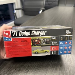 Amt model car kit 71 Dodge Charger 30053 Sealed