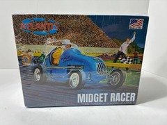 NEW SEALED 1/20 Scale Atlantis Midget Racer Kit M110 USA