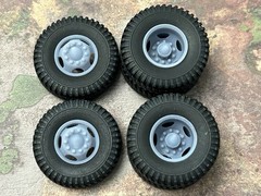 Resin 1/24 Scale: 15-inch “Budd 5-Hole Truck” Dually Wheels W/ Commercial Tires