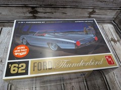AMT ’62 Ford Thunderbird Customizing Model Kit Sealed