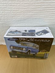 Revell Ford Bronco 1/25 Scale Plastic Model Car Kit 85-4320 Brand New
