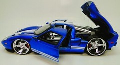 Ford GT40 Race Car Classic Custom Built Concept 18 Model 12 Carousel Blue 1:24