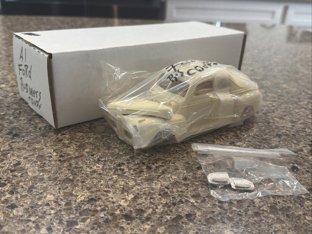 R & R RESIN 1941 FORD BUSINESS COUPE RESIN KIT! CIRCA 90’s-2000’s! VMCP!