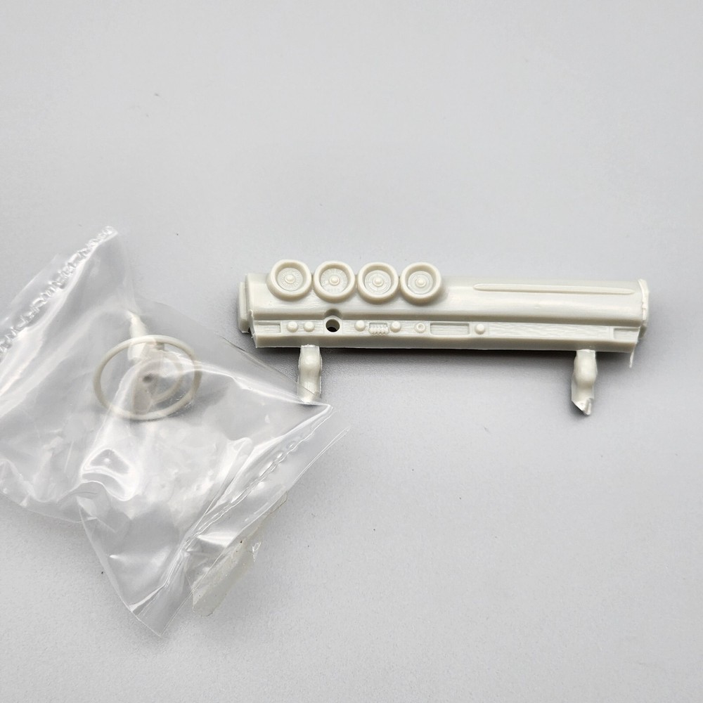 AMT/ERTL 31745 1969 Ford Torino Cobra Parts Kit Bash Dashboard Wheel