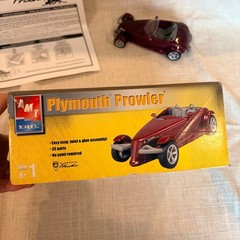 AMT Ertl Plymouth Prowler Snapfast Plus 1:25 Scale Model Kit 31802 Maroon Red
