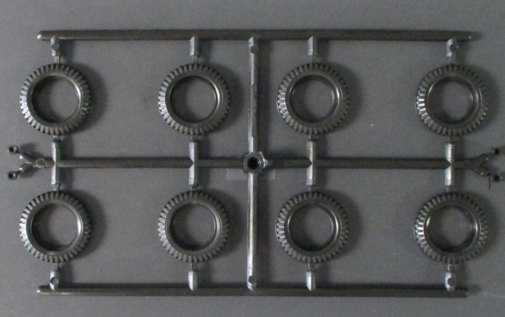 Tamiya 1/35th Scale 88mm Gun Flak 36/37 – Wheels from Kit No. 35017