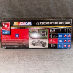 AMT Model Kit – Jeff Gordon #24 Dupont Monte Carlo 1/25 – #38069 – SEALED