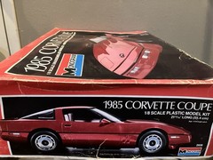 Monogram 1/8 Scale 1985 Corvette Coupe Model Car Kit 2608