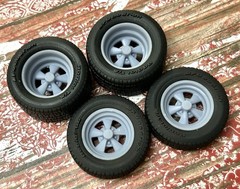 1/24 Scale: 15-inch “Cragar SS” Resin Wheels W/ Wide Rear Tires