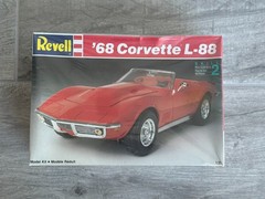 1968 CHEVROLET CORVETTE L-88 MODEL KIT REVELL 1/25 SCALE IN SEALED BOX